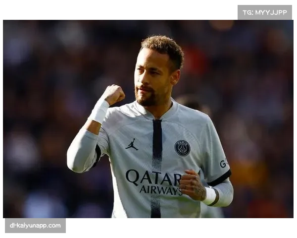 莫拉托诺丁汉森林评分仅6.39，巴西后卫未能站稳主力位置